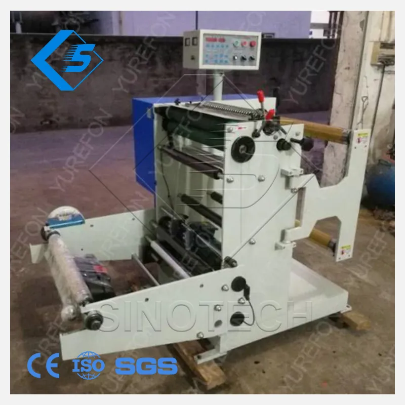 Machine de rebobinage de film étirable de nouvelle conception LLDPE PE PVC Pet POF PVDC PVA Film préotectif Machine de rebobinage d'arbre de 76 mm Film étirable Enrouleur automatique à 4 arbres